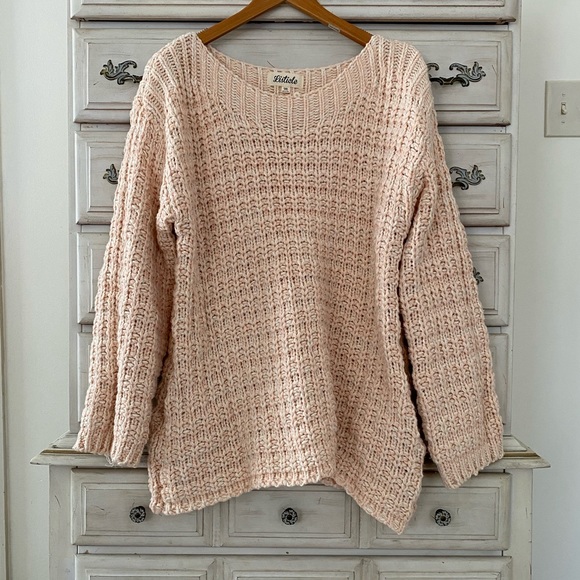 Beige & Pink Knit Pocketed Sweater by Listicle. VICI Collection. Size M. - Picture 1 of 5